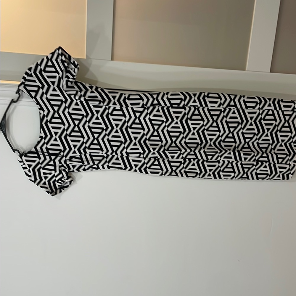 Black and White Geometric Dress